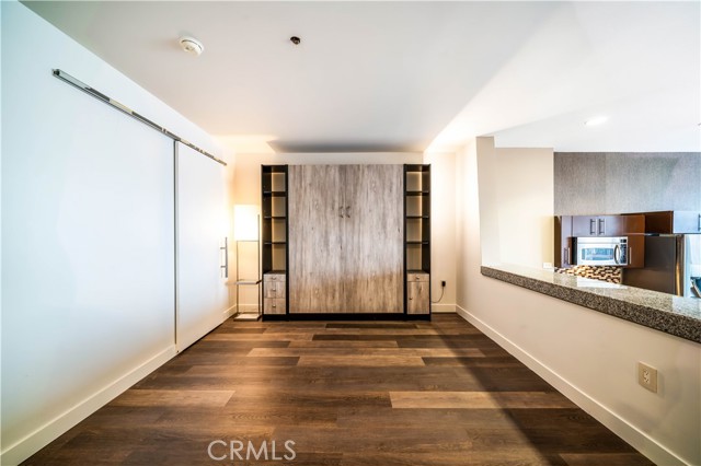 Detail Gallery Image 11 of 20 For 1100 Wilshire Bld #2707,  Los Angeles,  CA 90017 - 1 Beds | 1 Baths