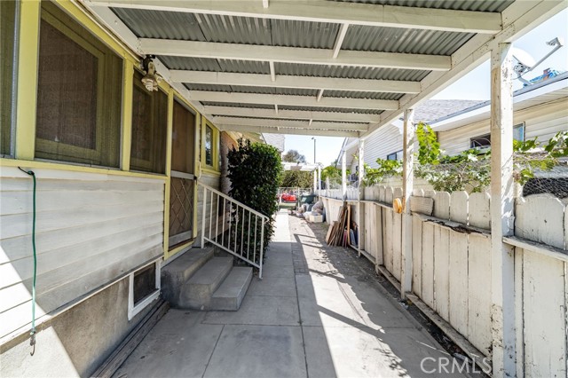 748 E Monterey Avenue, Pomona CA: https://media.crmls.org/medias/db31fbb7-b71b-4f0d-af3a-1ba3d23506b3.jpg