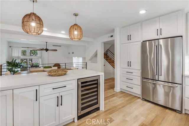 Detail Gallery Image 7 of 15 For 13232 Fiji Way #G,  Marina Del Rey,  CA 90292 - 3 Beds | 2/1 Baths