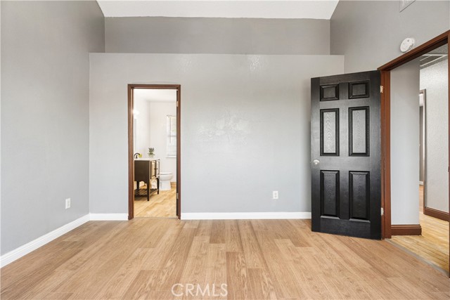 8305 Pioneer Drive, Bakersfield CA: https://media.crmls.org/medias/db32638a-479c-42ba-8e2c-fe92dc199fd1.jpg