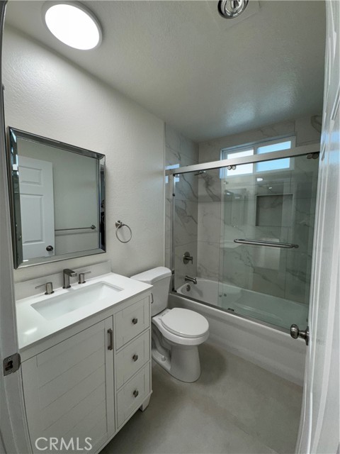 Detail Gallery Image 19 of 29 For 7439 Woodman Ave #15,  Van Nuys,  CA 91405 - 2 Beds | 2 Baths