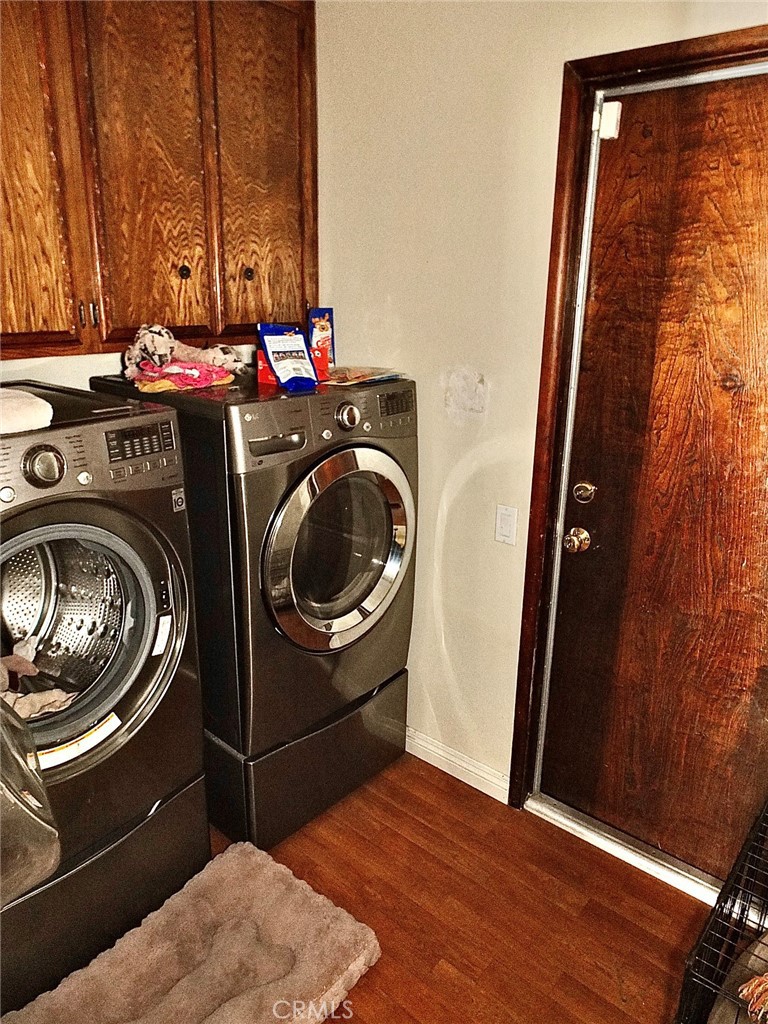https://media.crmls.org/medias/db339e92-6184-4f36-9c65-e6686c6960e1.jpg?preset=X-Large