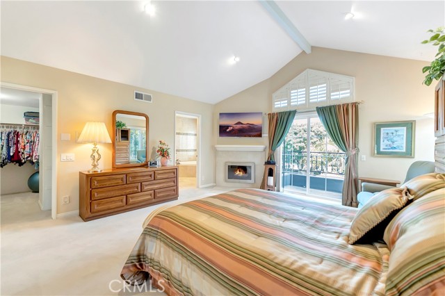 19362 Maidstone Lane, Huntington Beach CA: https://media.crmls.org/medias/db33b985-95fa-4895-9ebe-cdfe8a0a5824.jpg