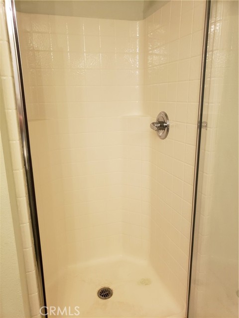 Detail Gallery Image 16 of 35 For 45720 Coventry Ct, Lancaster,  CA 93534 - 5 Beds | 3 Baths