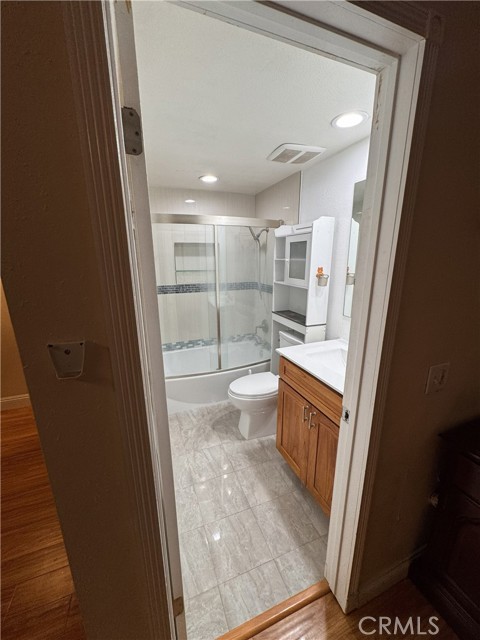 Detail Gallery Image 19 of 53 For 10417 Echo River Ct, Fountain Valley,  CA 92708 - 3 Beds | 2/1 Baths