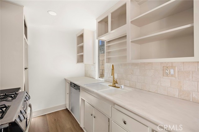 Detail Gallery Image 8 of 33 For 344 Prospect, Newport Beach,  CA 92663 - 3 Beds | 2 Baths