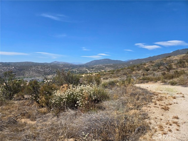 8 Centernnial Street, Aguanga CA: https://media.crmls.org/medias/db36354e-dc95-4cdd-835b-47bdf11043e2.jpg