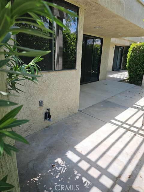Detail Gallery Image 6 of 10 For 280 via Reneca, Palm Desert,  CA 92260 - 2 Beds | 2 Baths