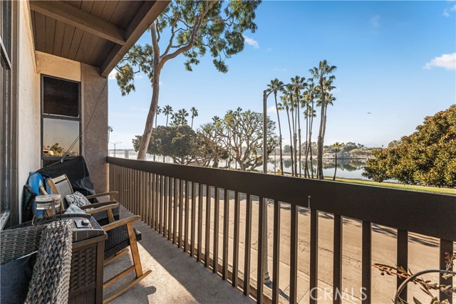 Detail Gallery Image 6 of 32 For 5217 Marina Pacifica Key #20,  Long Beach,  CA 90803 - 1 Beds | 1 Baths