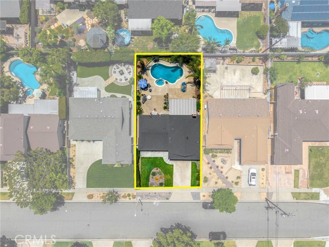 910 Huggins Avenue, Placentia CA: https://media.crmls.org/medias/db3841f7-7cd8-4985-b14f-b78f952c6158.jpg