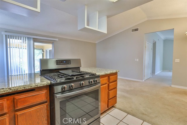 134 N Woodlake Street, Lake Elsinore CA: https://media.crmls.org/medias/db38f43a-c5a2-444e-ad9f-3b1543d1fd94.jpg
