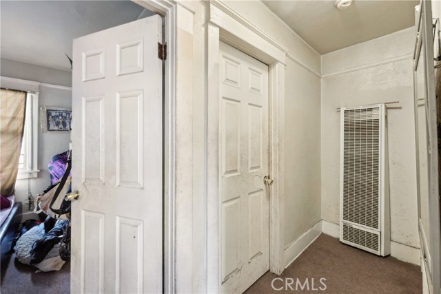 Detail Gallery Image 8 of 11 For 231 W 88th St, Los Angeles,  CA 90003 - 4 Beds | 3 Baths