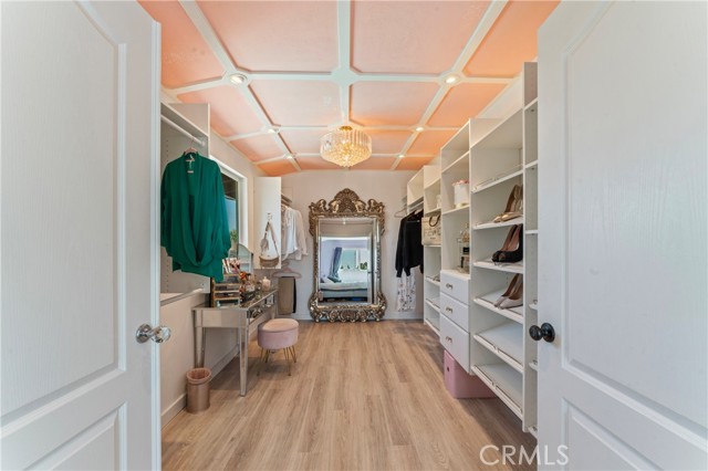 1391 Lowery Street, Simi Valley CA: https://media.crmls.org/medias/db39b9e8-d5c9-48b7-ba5c-c24f0d1f7176.jpg