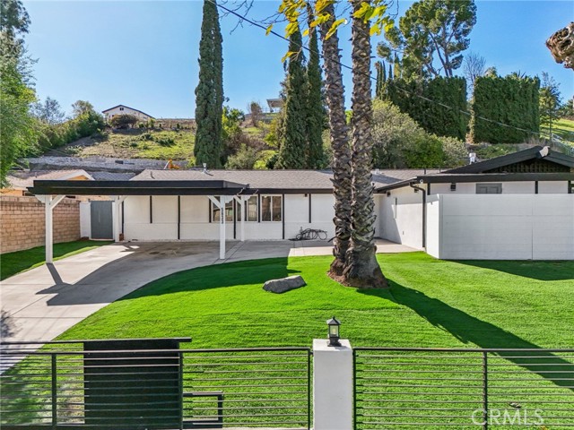 5633 Rawlings Avenue, Woodland Hills CA: https://media.crmls.org/medias/db3a045e-6375-4e96-a6be-8cd6f0624494.jpg