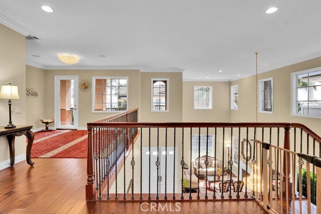 2125 Ridgeview Terrace Drive, Long Beach CA: https://media.crmls.org/medias/db3a1389-1ded-47ed-a50e-71cfee96c84d.jpg