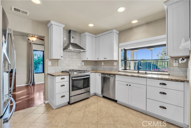 Detail Gallery Image 12 of 43 For 21390 via Del Parque, Yorba Linda,  CA 92887 - 4 Beds | 3 Baths