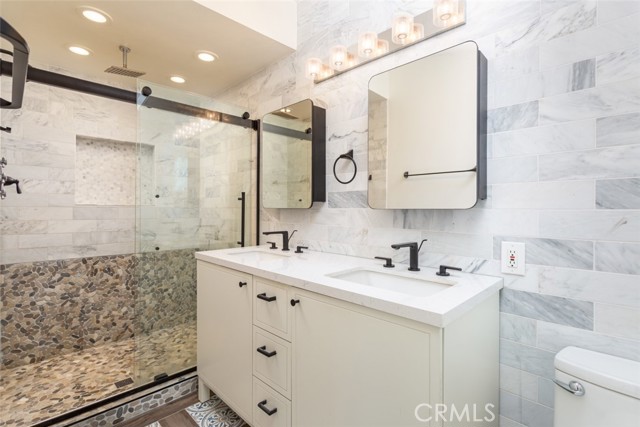 Detail Gallery Image 14 of 21 For 1997 Orange Ave, Costa Mesa,  CA 92627 - 4 Beds | 2 Baths