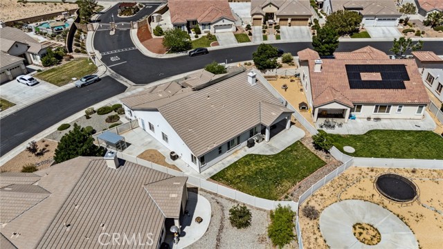 10237 Cotoneaster Street, Apple Valley CA: https://media.crmls.org/medias/db3aa7be-e48f-4155-a607-ee585035439b.jpg