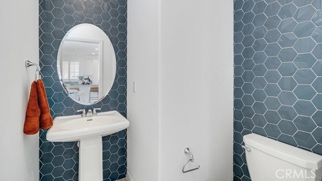 Detail Gallery Image 16 of 20 For 1227 Yeager Ave, Rialto,  CA 92376 - 3 Beds | 2/1 Baths