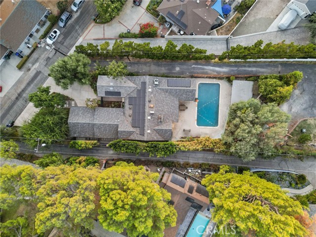 3051 Gertrude Avenue, La Crescenta CA: https://media.crmls.org/medias/db3b06ae-20db-4832-a054-287bb251d067.jpg