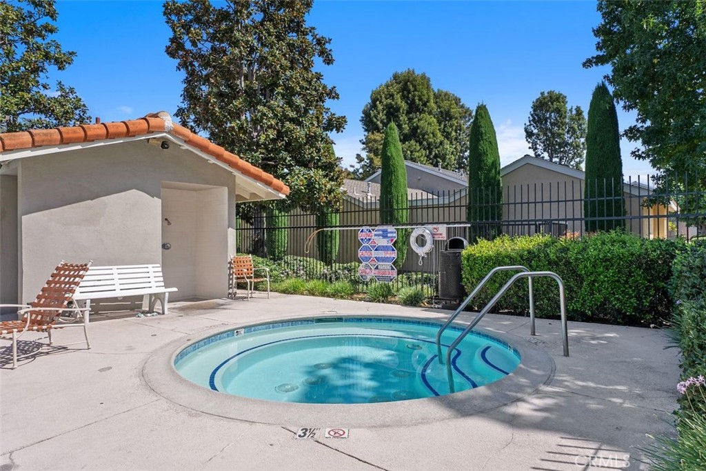 MLS #OC25225891 image #44