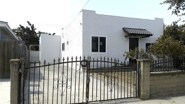 Detail Gallery Image 1 of 14 For 1618 E Sandison St, Wilmington,  CA 90744 - 3 Beds | 1 Baths