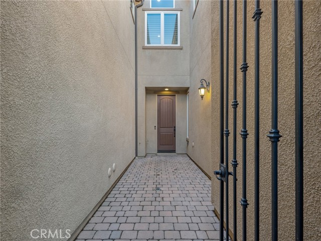 Detail Gallery Image 3 of 35 For 11244 Paseo Del Cielo, Porter Ranch,  CA 91326 - 2 Beds | 2 Baths