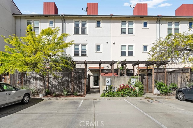 Detail Gallery Image 32 of 41 For 2227 Hutchinson St, Chico,  CA 95928 - 3 Beds | 2/1 Baths