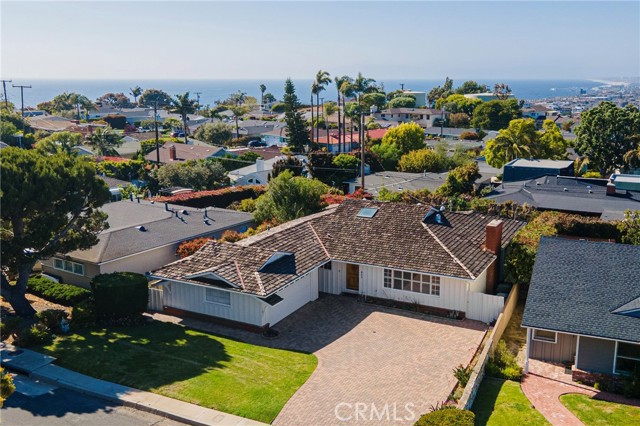 Detail Gallery Image 33 of 47 For 425 Calle De Castellana, Redondo Beach,  CA 90277 - 4 Beds | 2/1 Baths
