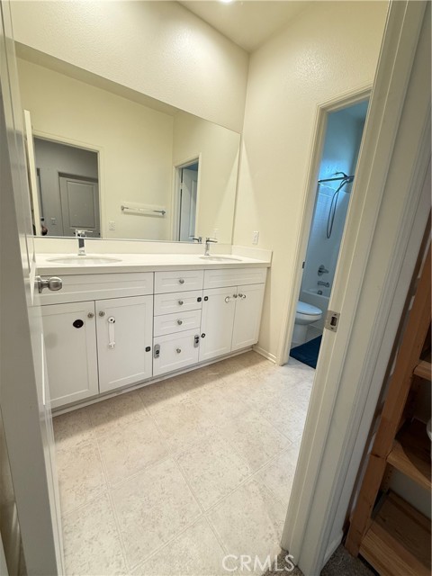 5370 N Alumni Lane, San Bernardino CA: https://media.crmls.org/medias/db3e2c7d-99b8-46ea-9b71-c33d0f089663.jpg