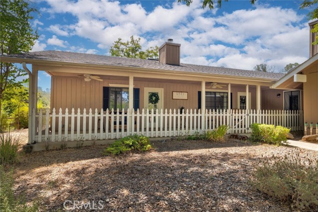 29280 Glacier Drive, Coarsegold CA: https://media.crmls.org/medias/db401bfd-6e62-48ac-a65d-b42f192bb9b1.jpg
