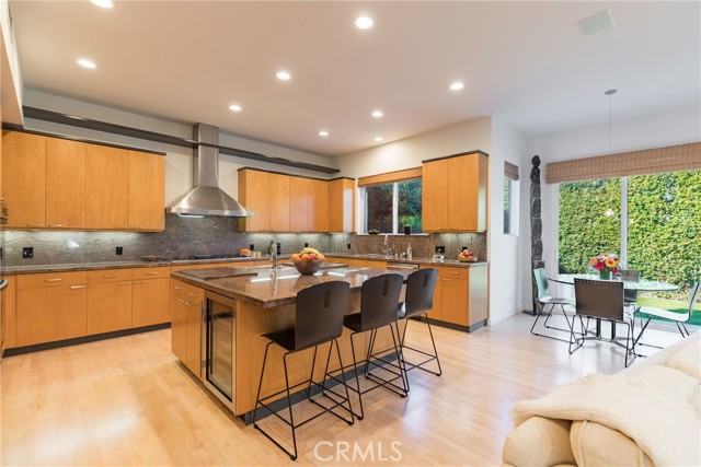 Detail Gallery Image 16 of 48 For 4921 Rupert Ave, Encino,  CA 91316 - 4 Beds | 3 Baths