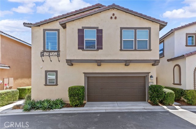 Detail Gallery Image 2 of 43 For 5873 Oatfield Ave, Corona,  CA 92880 - 3 Beds | 2/1 Baths