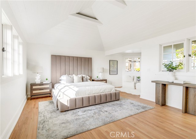 432 Holly Street, Laguna Beach CA: https://media.crmls.org/medias/db40919a-2295-4f92-ae4f-99976cb23730.jpg