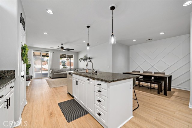 Detail Gallery Image 12 of 42 For 27286 Wedgewood Way, Murrieta,  CA 92562 - 4 Beds | 2 Baths