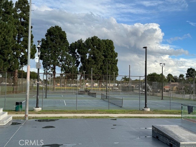 Detail Gallery Image 24 of 30 For 2941 Baltic, Long Beach,  CA 90810 - 2 Beds | 2 Baths