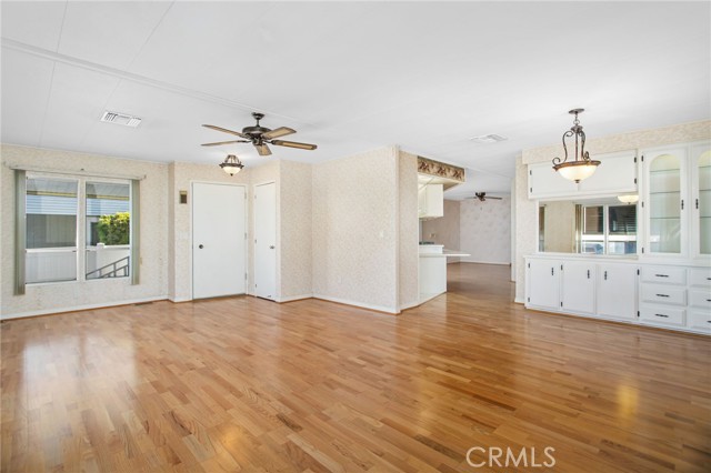 Detail Gallery Image 7 of 52 For 28925 Calle Alta, Murrieta,  CA 92563 - 2 Beds | 2 Baths