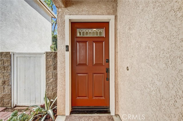 Detail Gallery Image 2 of 26 For 566 Hooper, Simi Valley,  CA 93065 - 3 Beds | 2/1 Baths