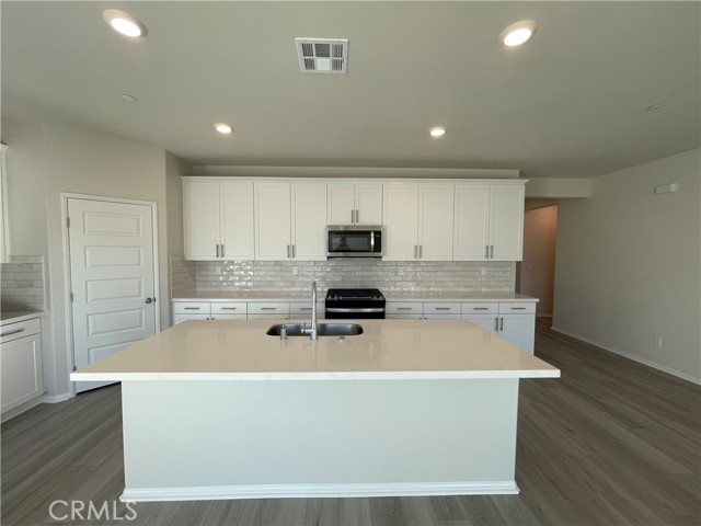 Detail Gallery Image 3 of 27 For 32903 Fleets Rd, Menifee,  CA 92584 - 4 Beds | 2/1 Baths