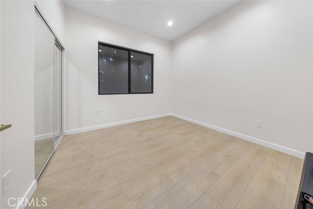 Detail Gallery Image 12 of 17 For 1324 Winchester Ave a,  Glendale,  CA 91201 - 2 Beds | 2 Baths