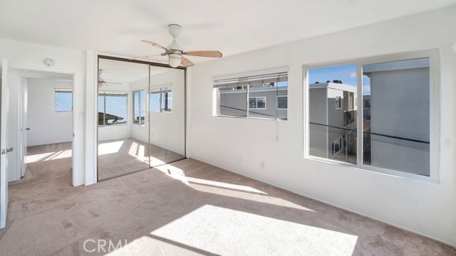 Detail Gallery Image 22 of 29 For 218 15th Street #C,  Manhattan Beach,  CA 90266 - 3 Beds | 2/1 Baths