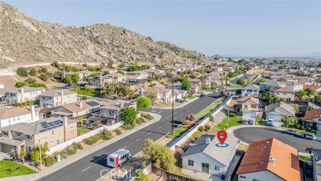 26108 Arabian Court, Moreno Valley CA: https://media.crmls.org/medias/db43a0c0-19da-43b8-8845-d934f781347a.jpg
