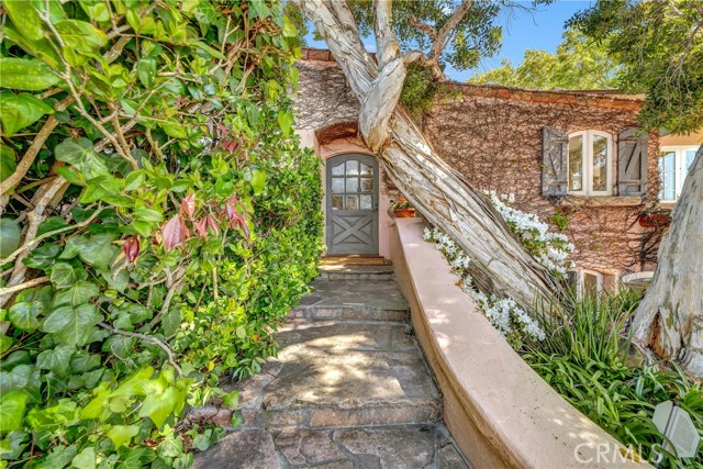 Detail Gallery Image 2 of 53 For 1959 Temple Hills Dr, Laguna Beach,  CA 92651 - 4 Beds | 4 Baths