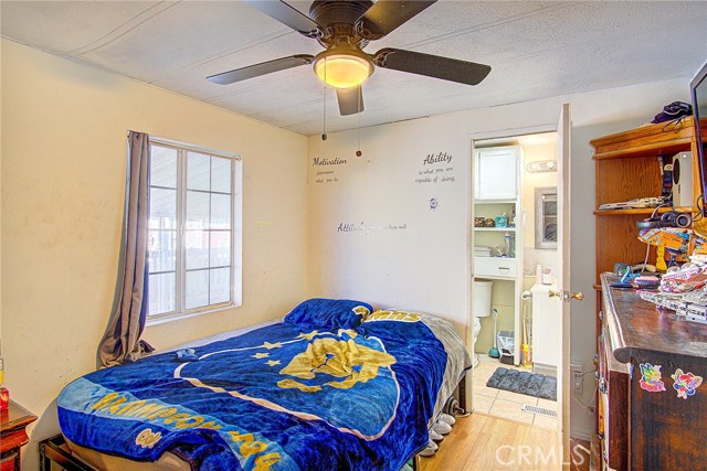 19127 PIONEER Boulevard, Artesia CA: https://media.crmls.org/medias/db4486b3-5e44-4aa1-b183-7900aff8591b.jpg
