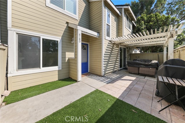 Detail Gallery Image 3 of 31 For 6180 Old Village Rd #64,  Yorba Linda,  CA 92887 - 2 Beds | 2/1 Baths