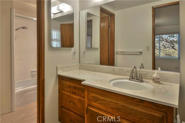 Detail Gallery Image 20 of 36 For 28680 Zion Dr, Lake Arrowhead,  CA 92352 - 3 Beds | 3/1 Baths