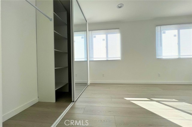 6502 Charlesworth, North Hollywood CA: https://media.crmls.org/medias/db458149-144b-4fe2-8267-da4244306966.jpg
