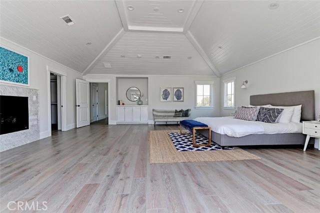 Fireplace pre-wired for tv above the surround