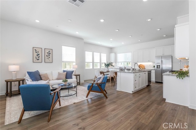 Detail Gallery Image 18 of 75 For 27554 Sparrow Ct, Valencia,  CA 91381 - 3 Beds | 2/1 Baths