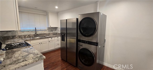 Detail Gallery Image 8 of 19 For 10937 Collett Ave, Granada Hills,  CA 91344 - 3 Beds | 2 Baths